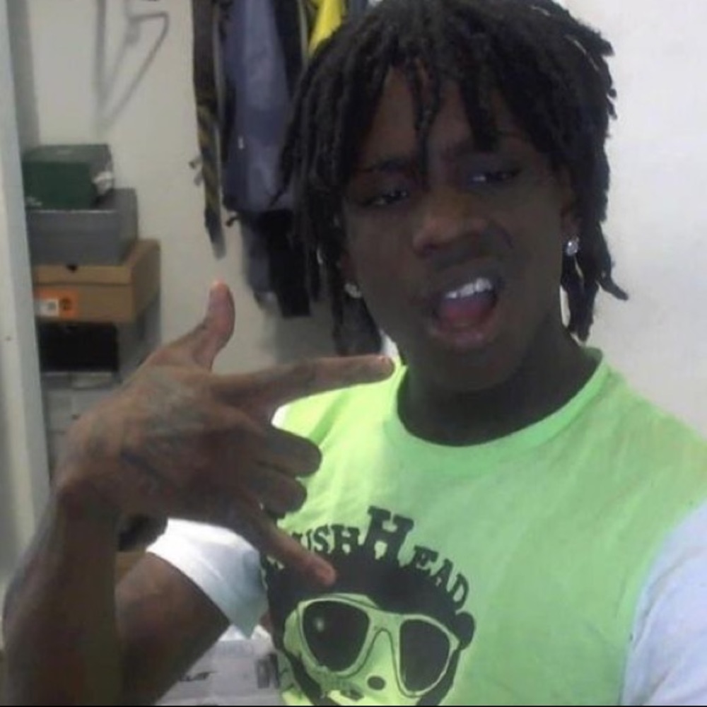 Meet your Posher, Mia